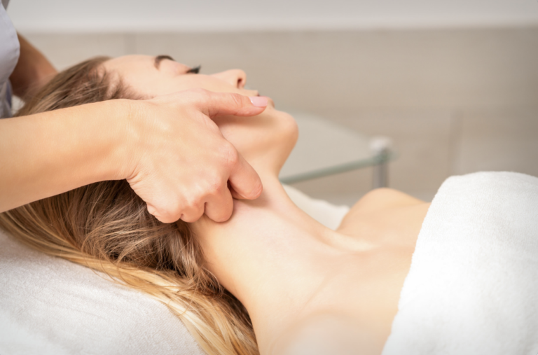 Limfodrenažinis veido masažas: grožis per sveikatos prizmę